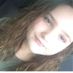 Meet your Posher, Lily